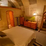 Asmali Cave House