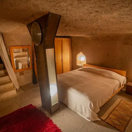 Asmali Cave House