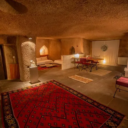 Asmali Cave House