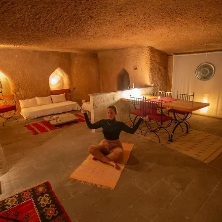 Asmali Cave House * Üçhisar