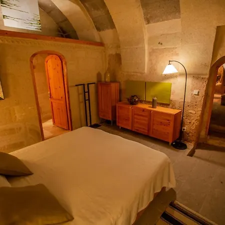 Asmali Cave House